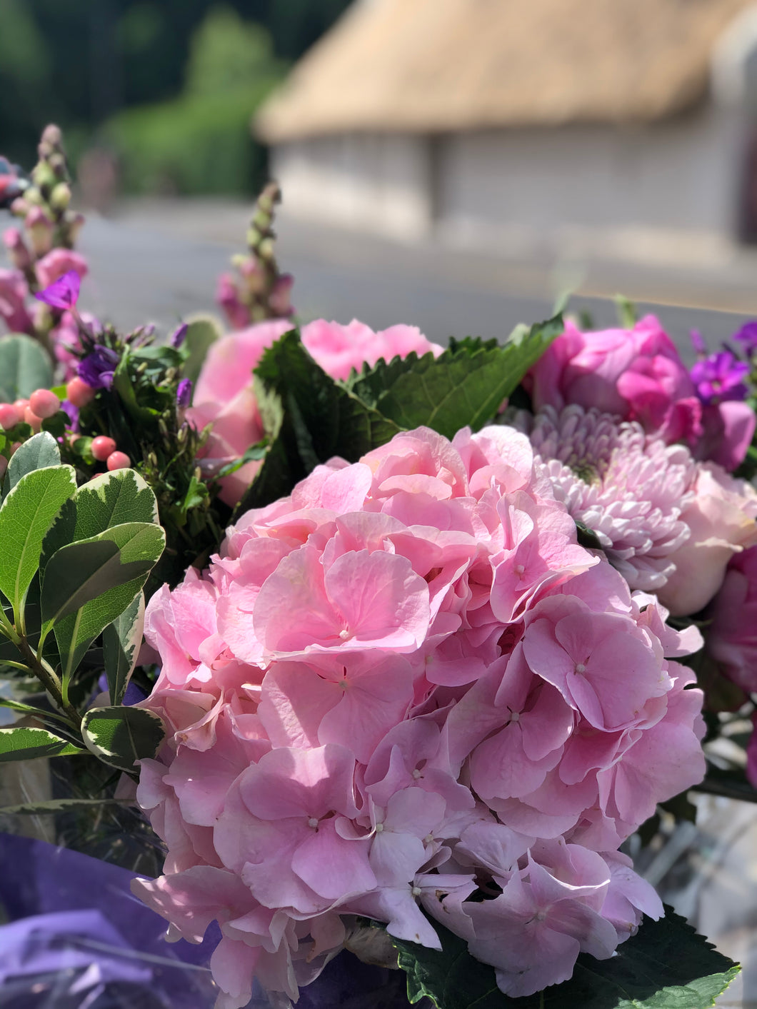 Mother’s Day Hydrangea Handtie